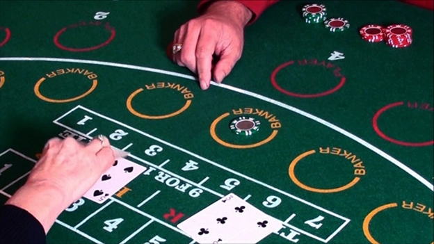 How to play baccarat game