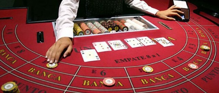 Simple division when playing Baccarat